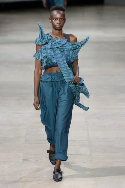Look 26